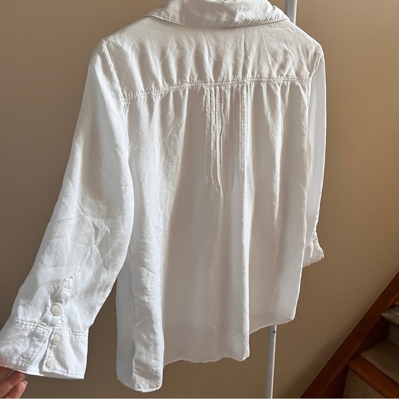 100% rayon button up - Picture 3 of 8